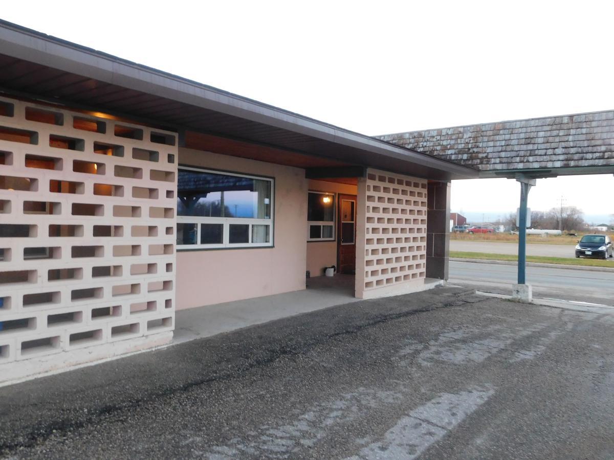 Casey'S Inn Lac du Bonnet Eksteriør billede